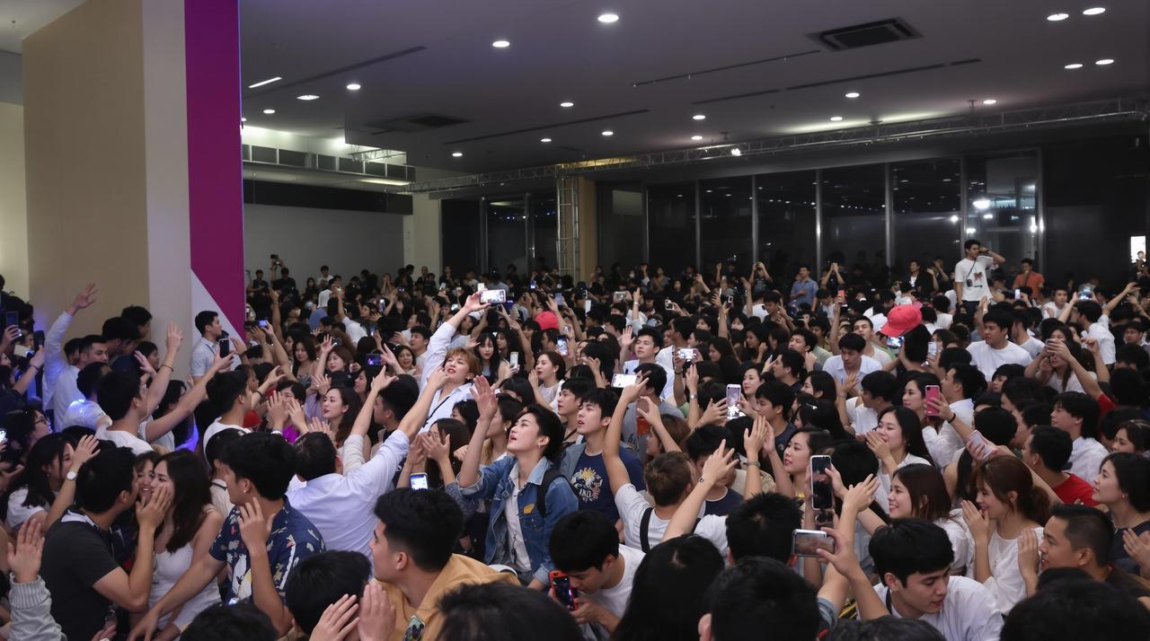 四虎成人影视2026年度影迷见面会